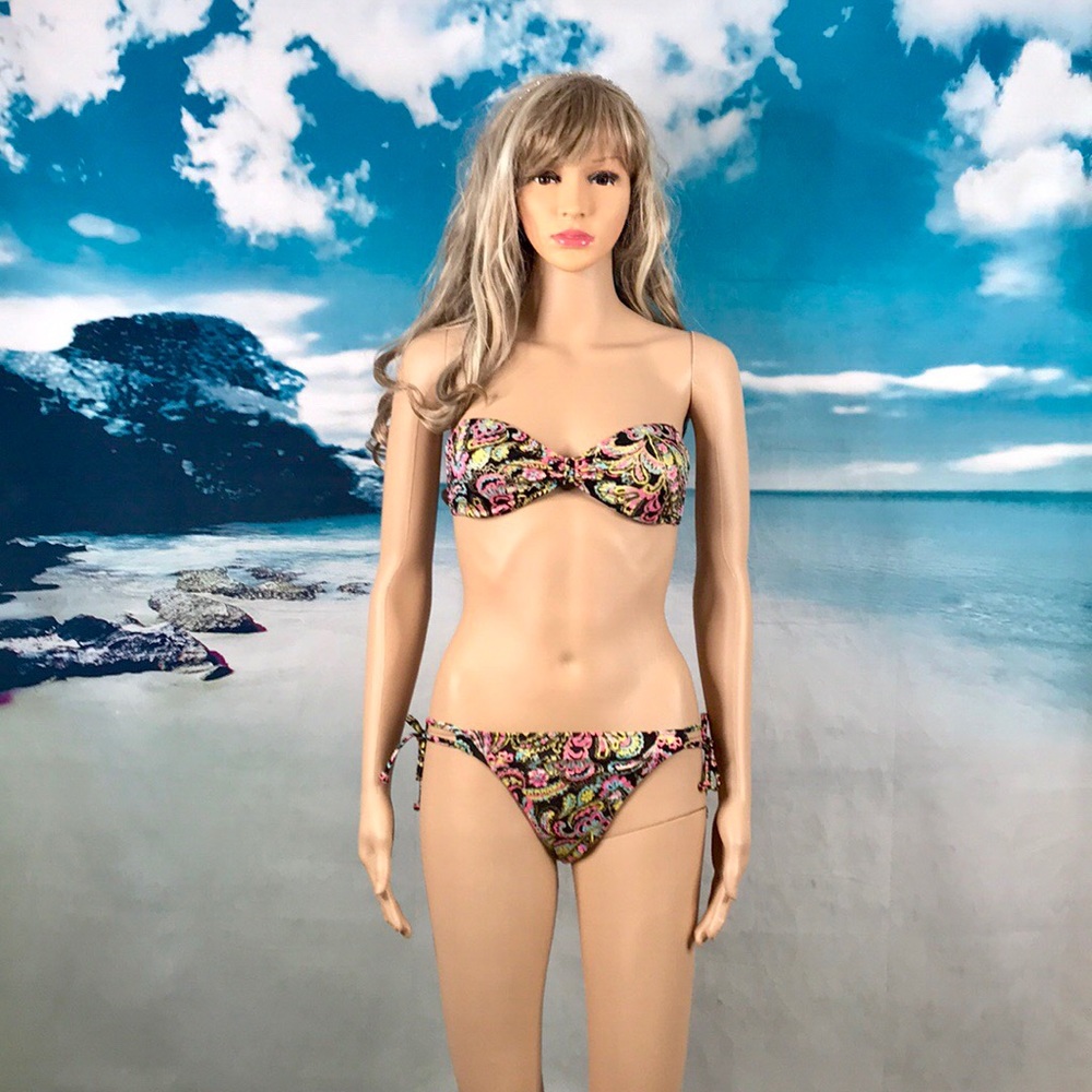 Victoria’s Secret Bikini